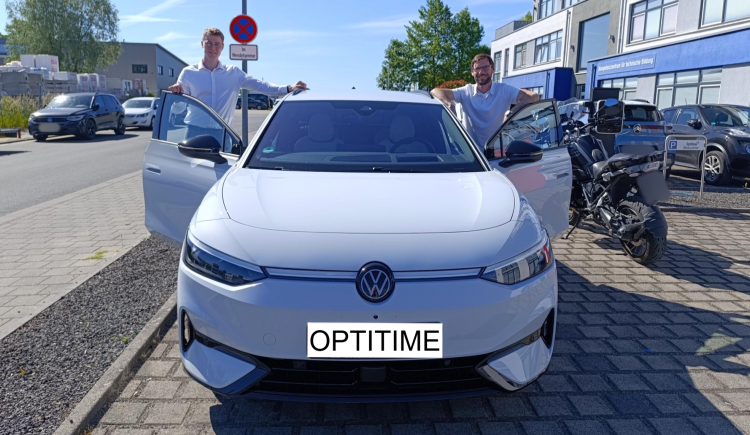 lukas_neues_auto_web